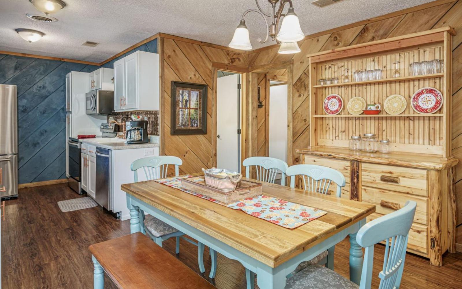 Wooded Bliss Hot Tub Single Level Cabin With No Steps Rocking Chairs And Wooded Views ピジョンフォージ エクステリア 写真